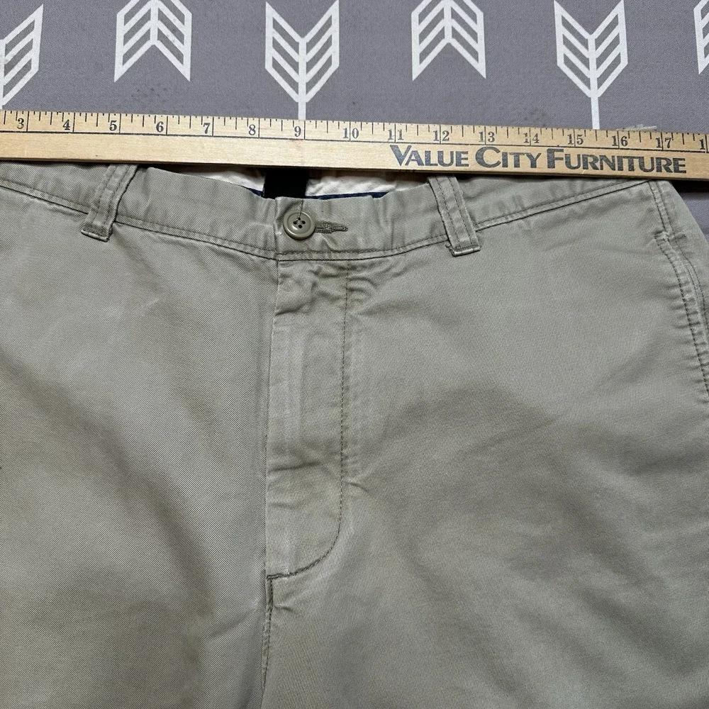 J Crew‎ Broken In Regular Fit Chino Khaki Shorts Men 35W Solid Beige Flat Front